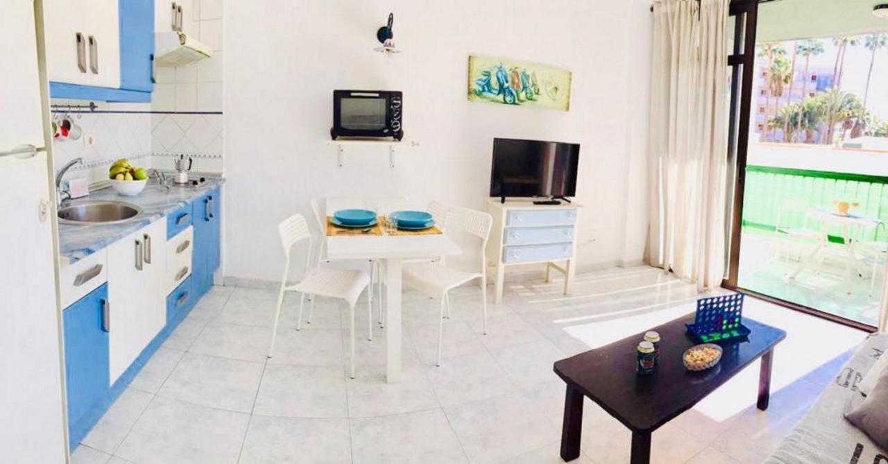 Beach And Pool In Playa De Las Americas Apartamento Exterior foto