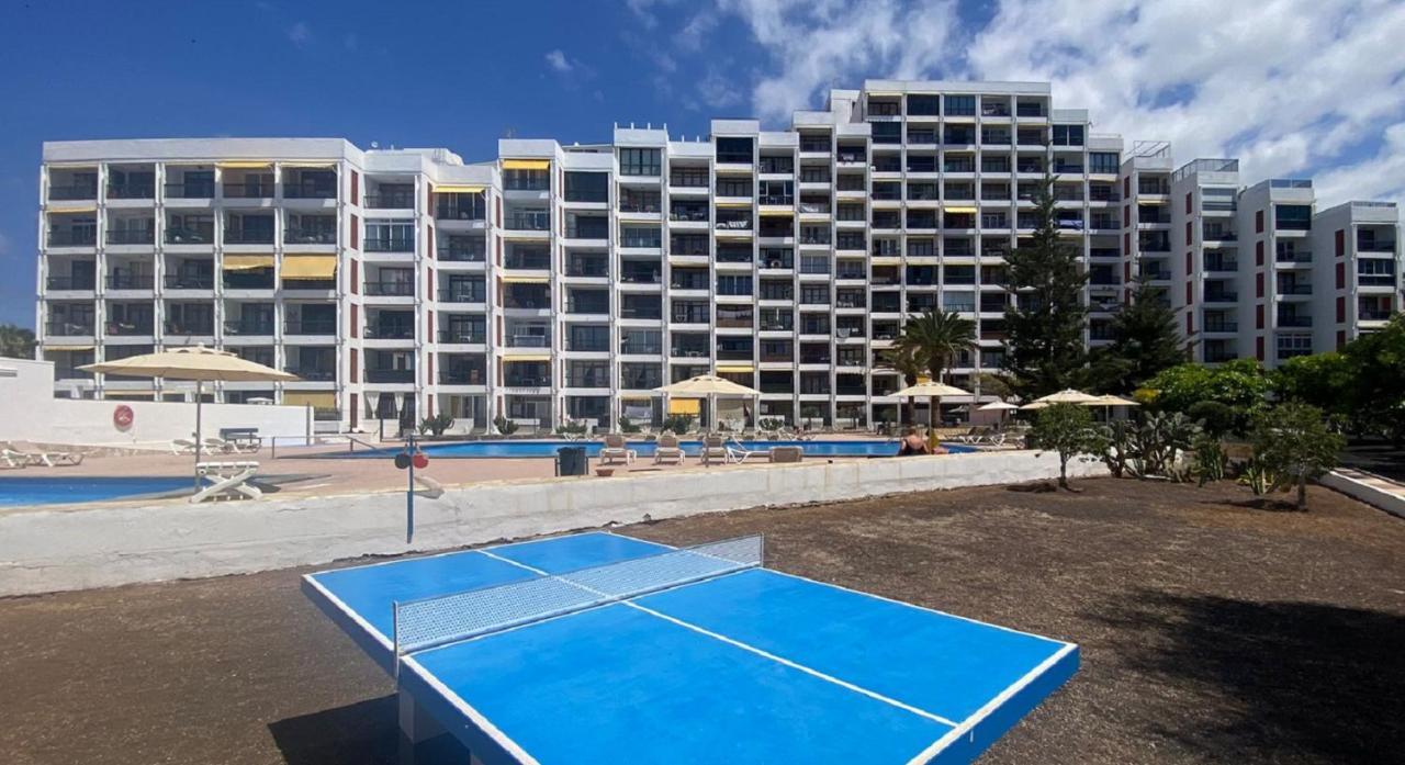 Beach And Pool In Playa De Las Americas Apartamento Exterior foto